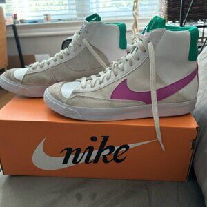 Nike Blazers Mid '77, 6.5 Kids Unisex